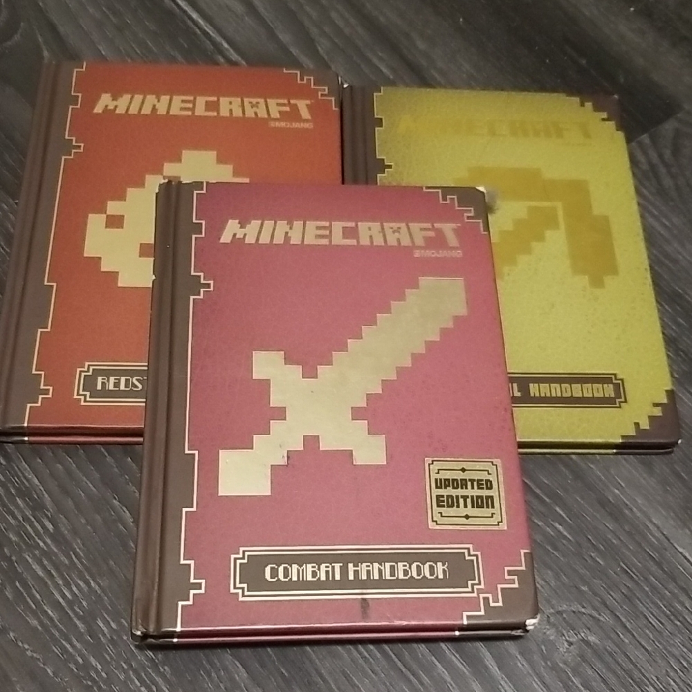 Minecraft Combat Handbooks Hardcover